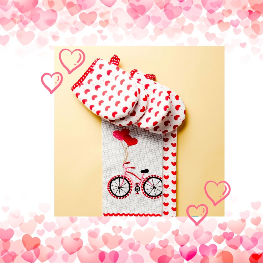 Valentines Day Bicycle Hearts Kitchen Towels Oven Mitts